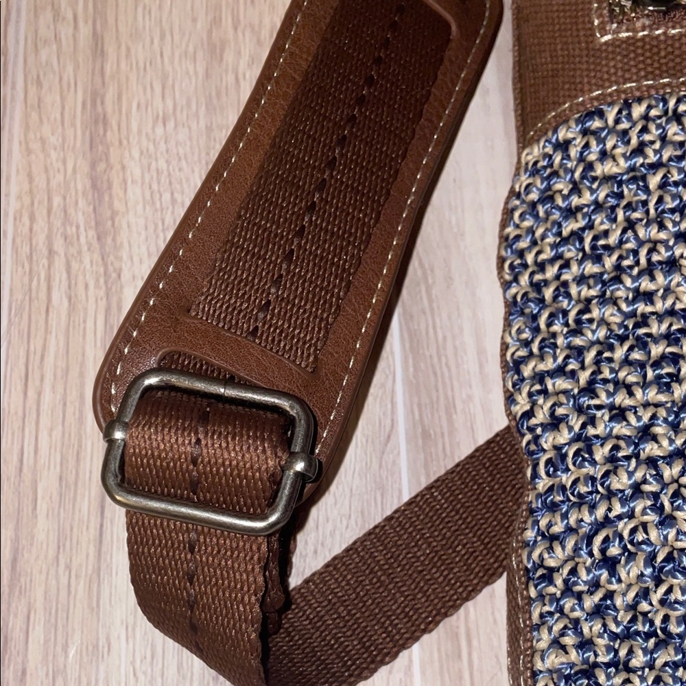 The Sak Brown and Blue Woven Bag - Picture 4 of 11